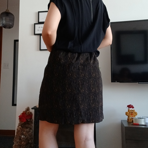 FREE w/$30 Purchase; Black & Orange Tulip Skirt - Picture 3 of 11